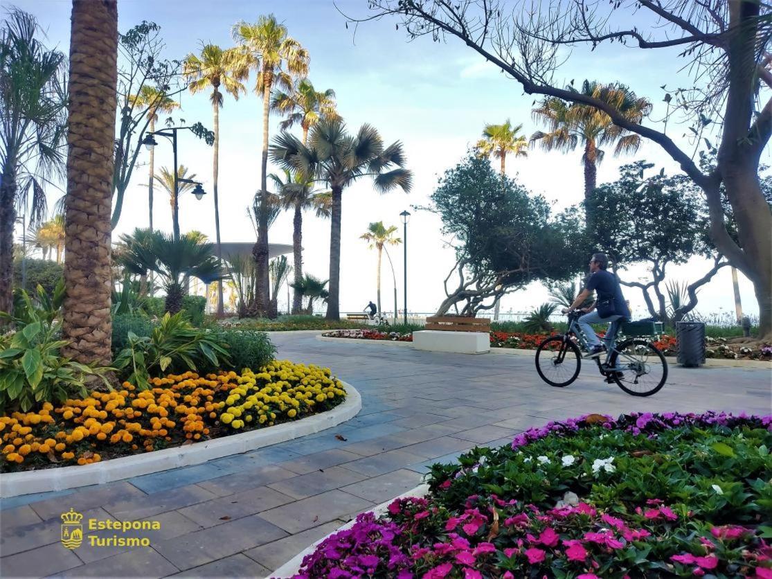 Encantadora Casa En El Corazon De Estepona Dış mekan fotoğraf